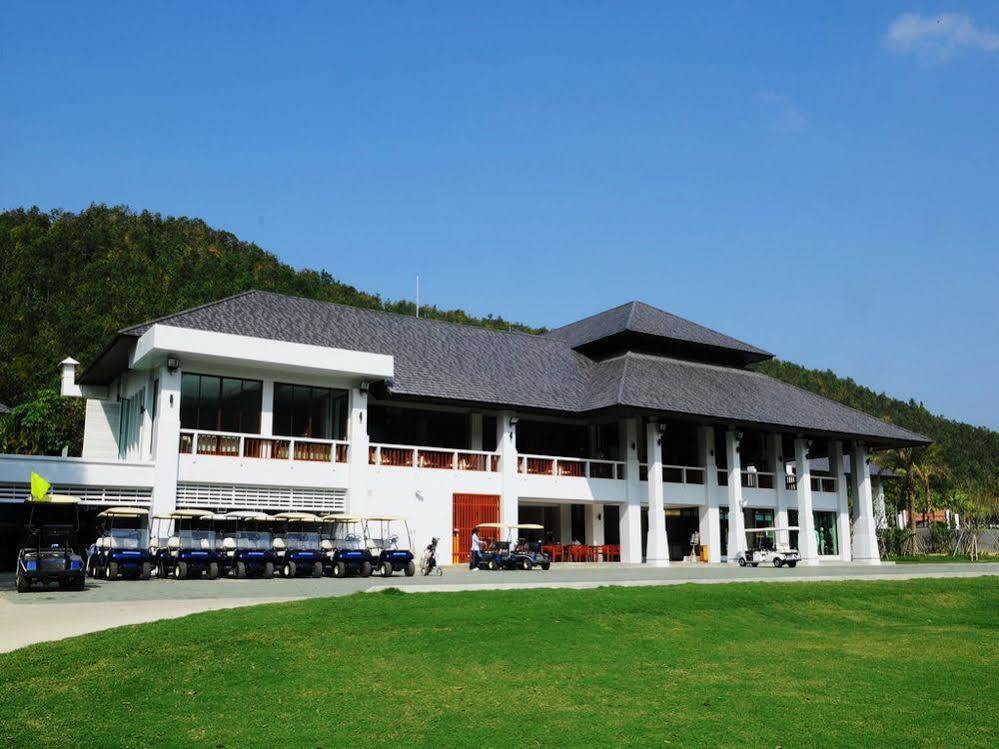Alpine Golf Resort Chiang Mai Ban Huai Sai Nua Exterior foto